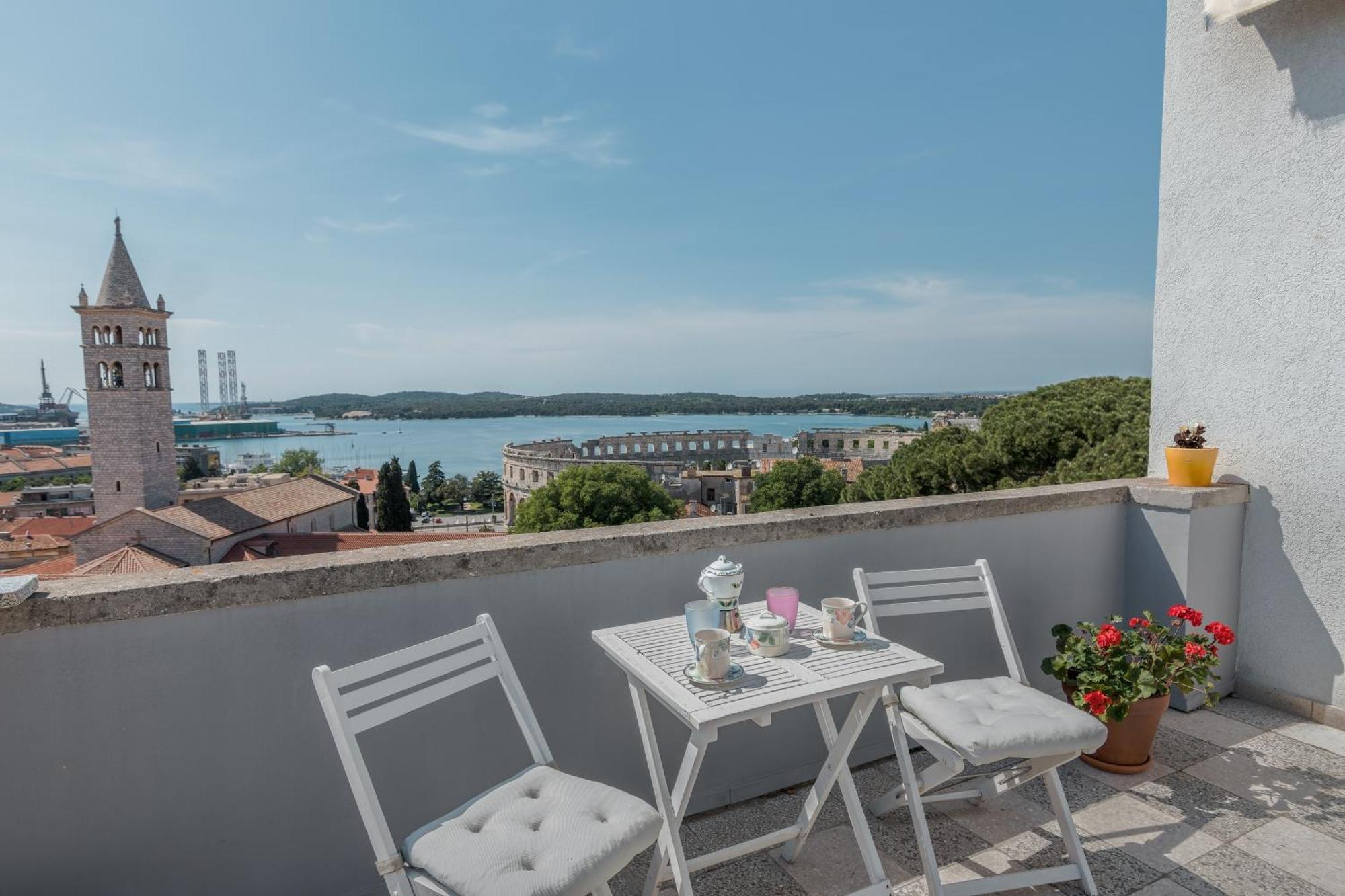 Apartment Seagull Pula Bagian luar foto