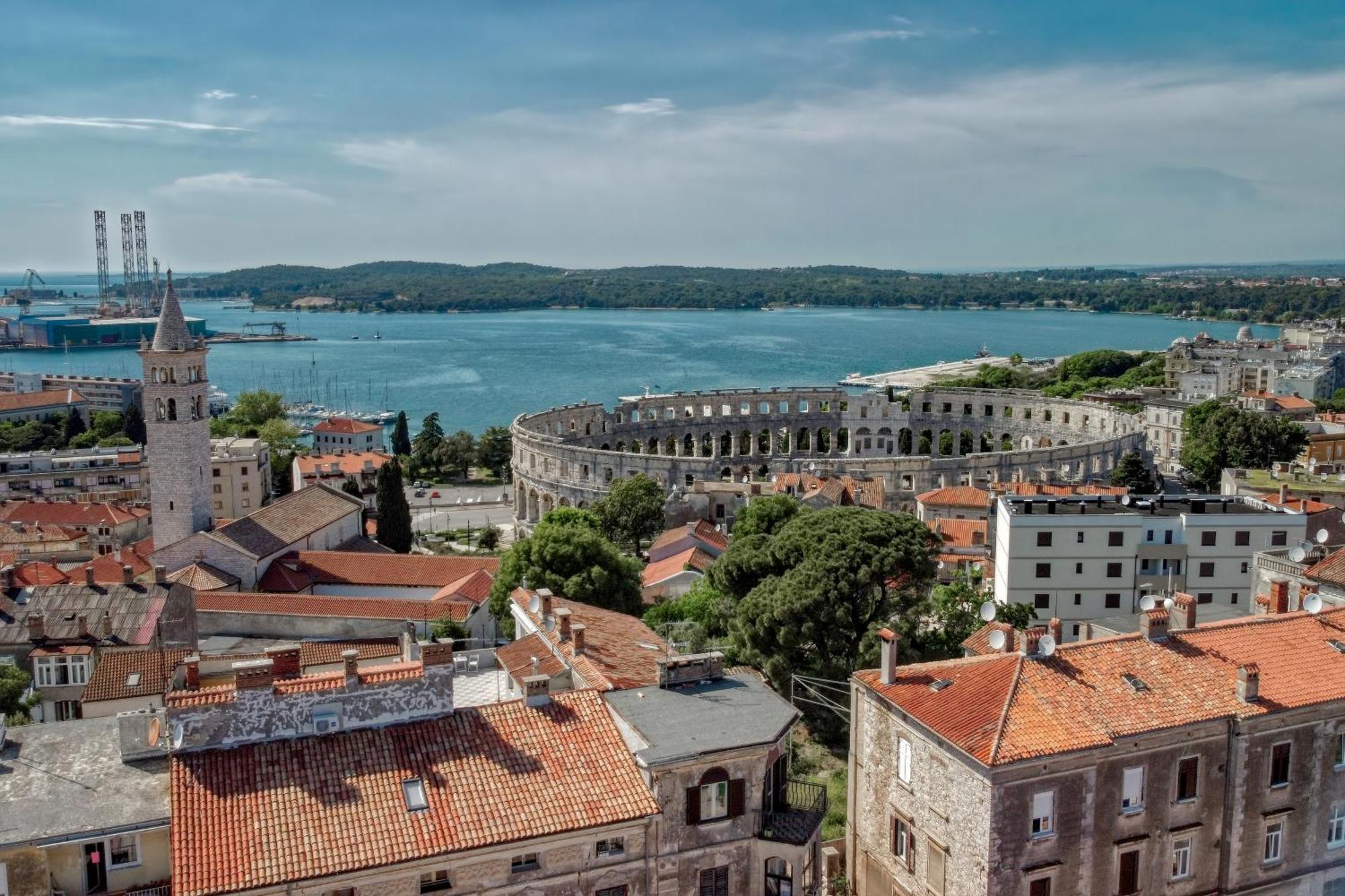 Apartment Seagull Pula Bagian luar foto